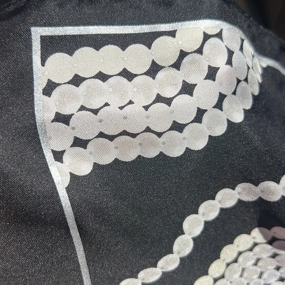 Rare** Vintage Oscar De La Renta Silk Scarf